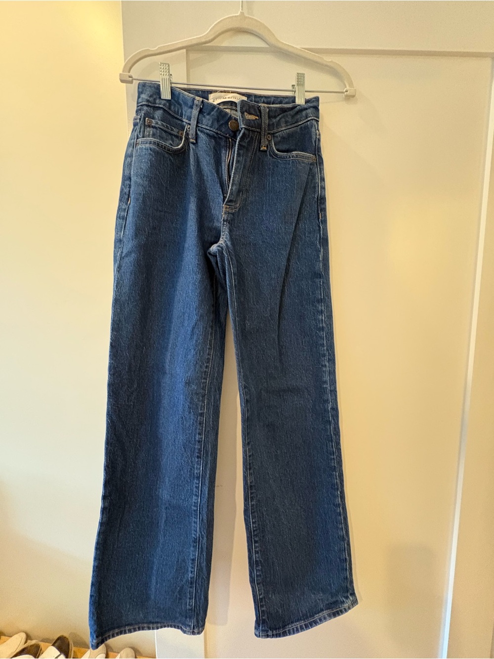 Aritzia Jeans in Medium Blue Wash